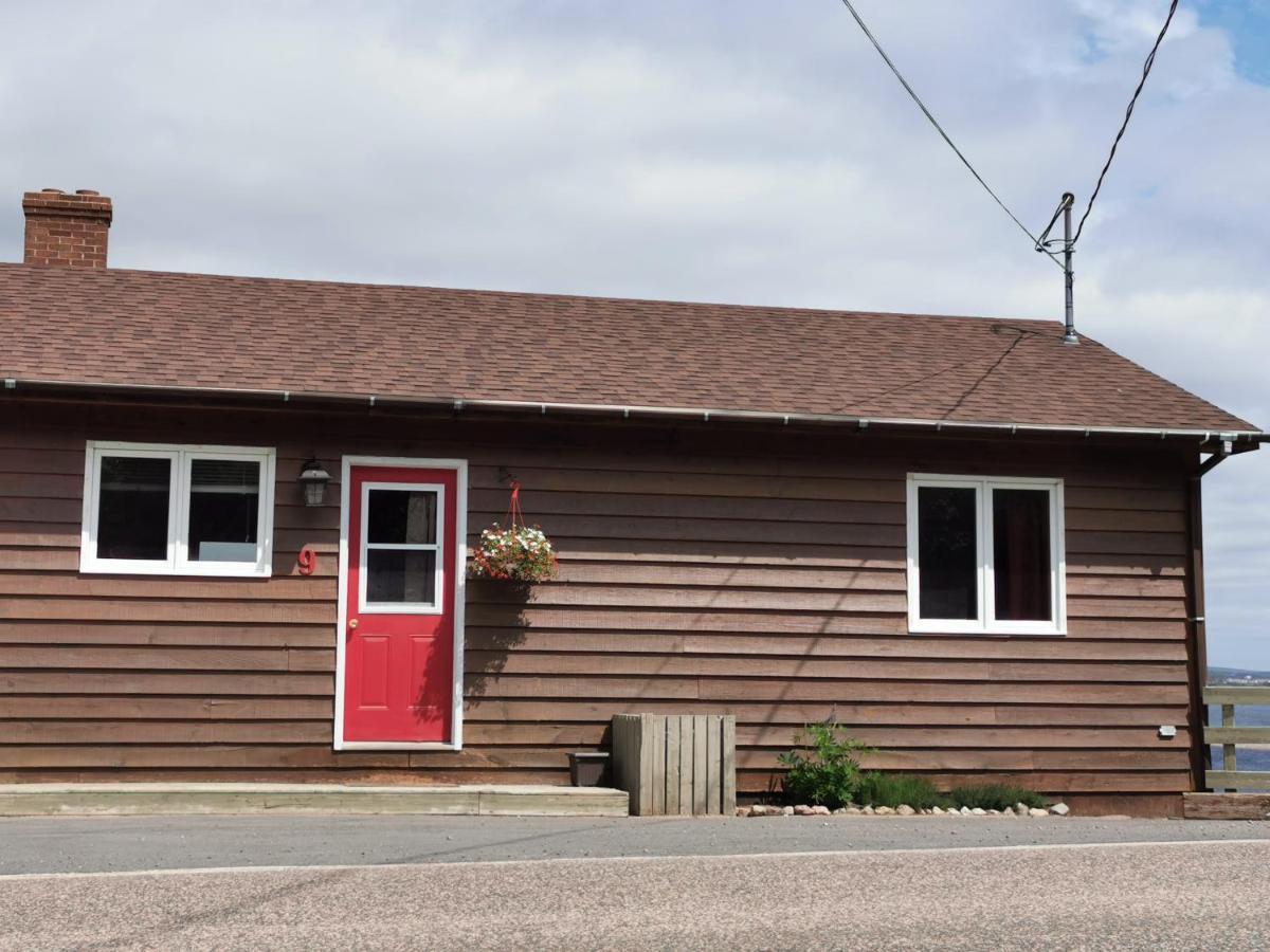 Knotty Pine Cottages, Suites & Motel Rooms Ingonish Exterior foto